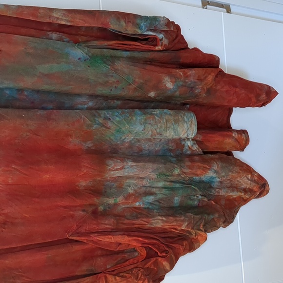 1X/2X Conjuring Silk Tie Dye Dress - Picture 3 of 8